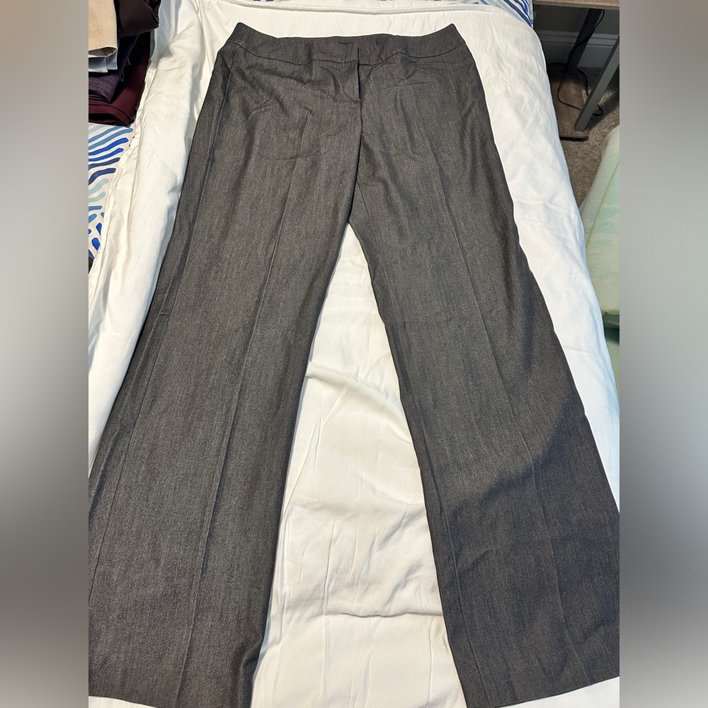 Size 12 Signature by Larry Levine pants